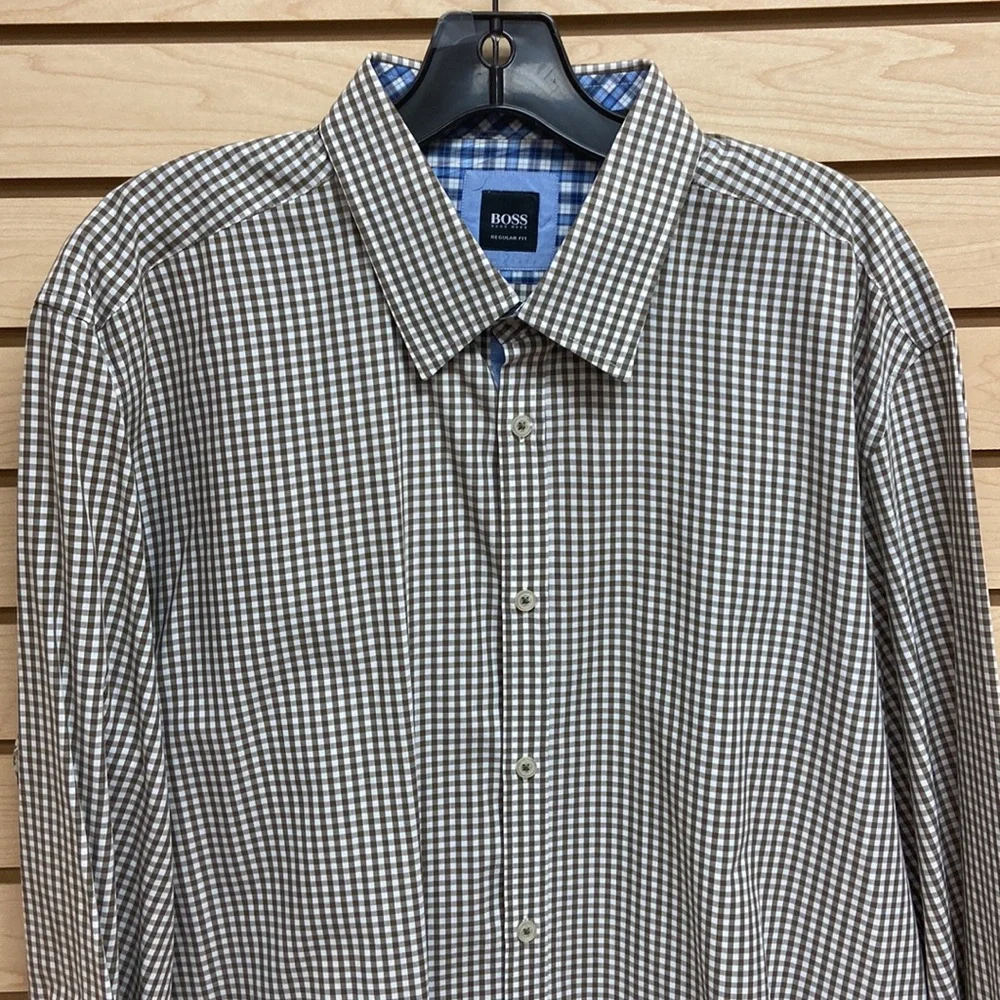 Hugo Boss men casual shirt . Size 2XL